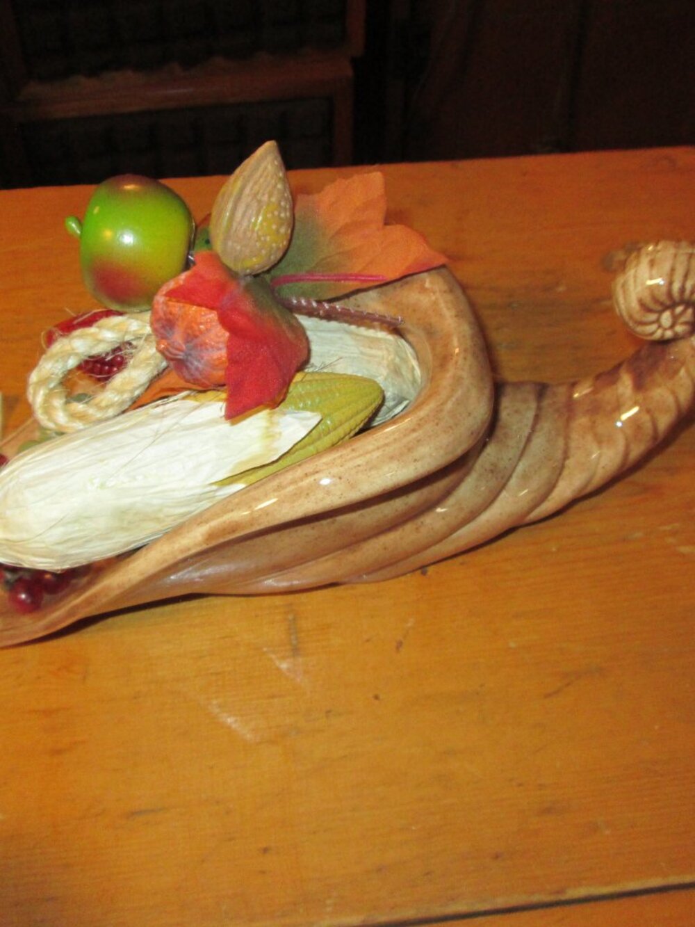 Vtg 70s Cornucopia with harvest hand painted Ceramics 13 in Thanksgiving decor